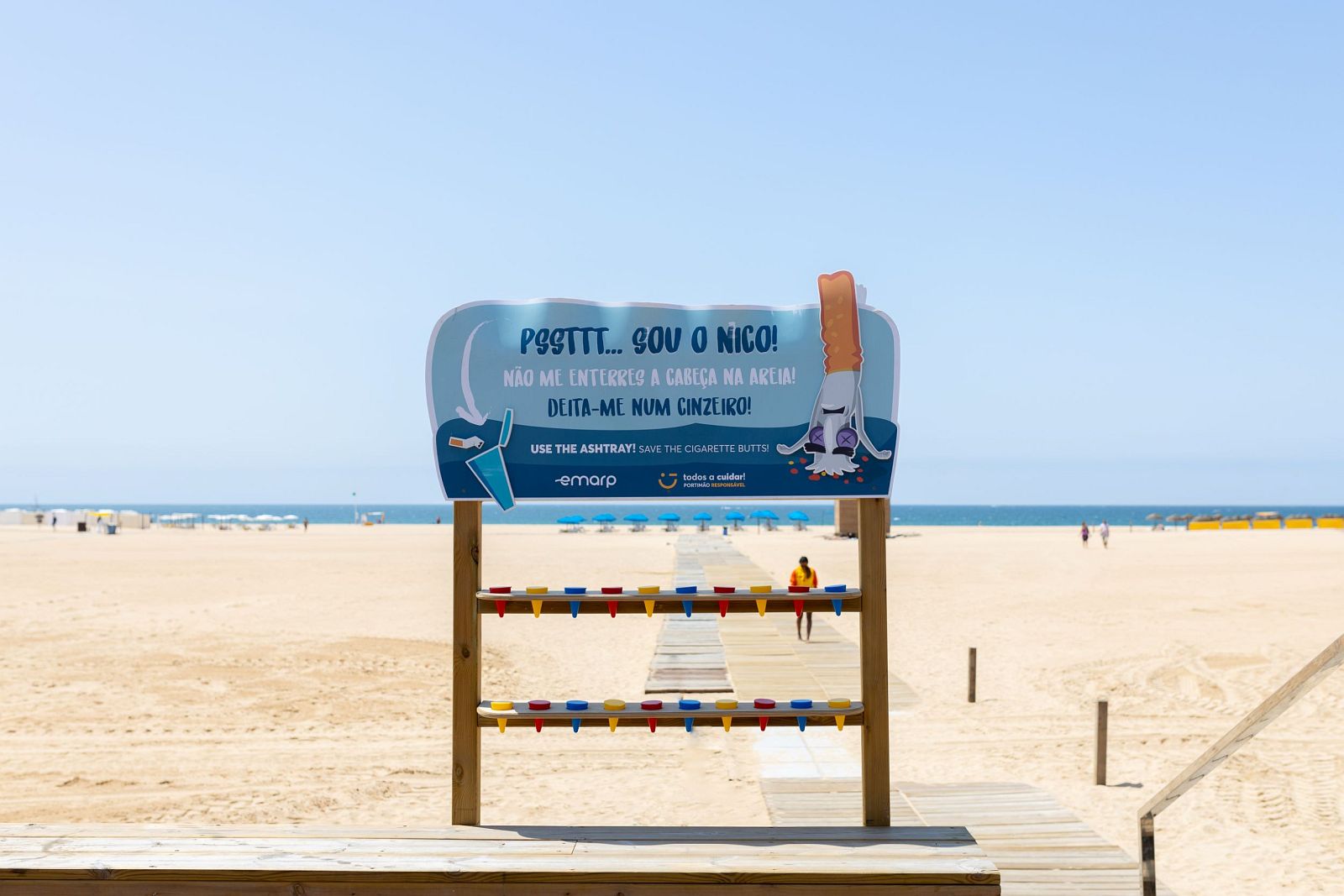 EMARP e “Nico” lançam apelo aos veraneantes para a correta deposição das beatas de cigarro